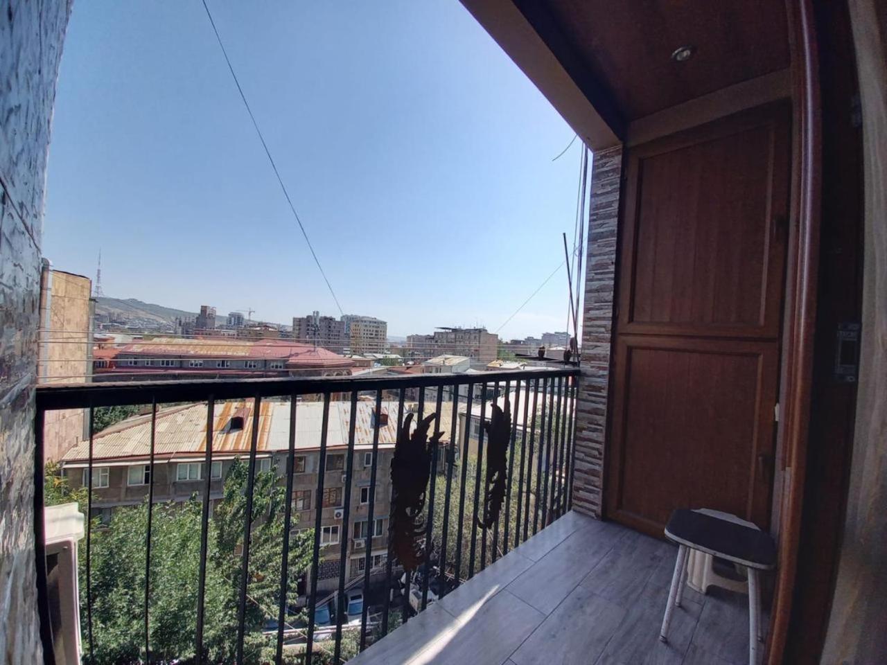 Gevorg'S Appartment Yerevan Luaran gambar