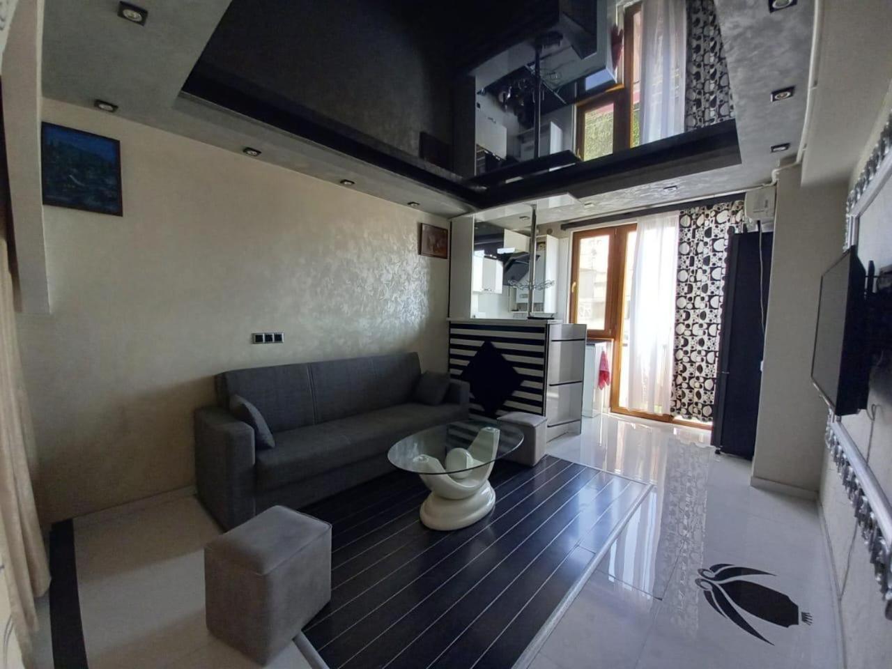 Gevorg'S Appartment Yerevan Luaran gambar